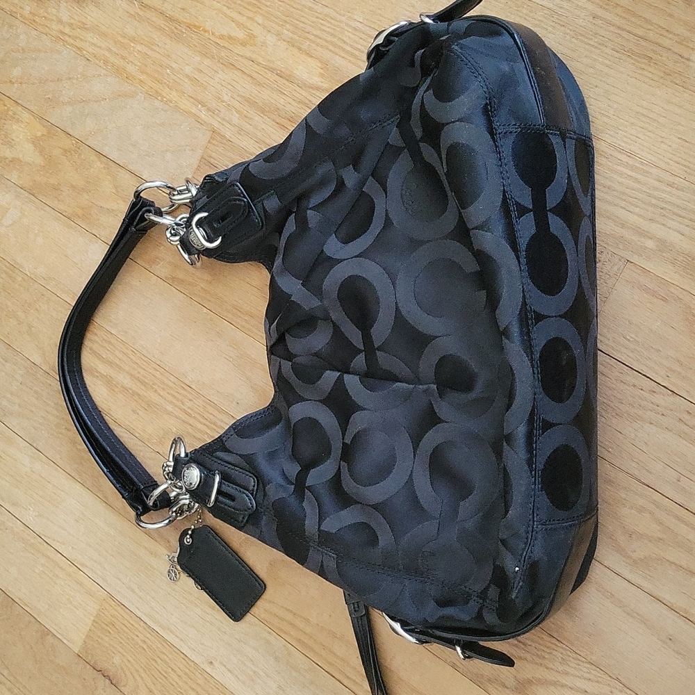 Purse - Picture 2 of 4
